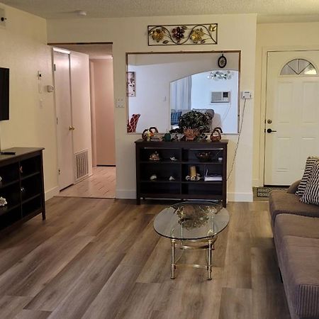 Vacation Home 3.5 Mi To Strip/Dt/Outlt Up To 8 Gst ลาสเวกัส ภายนอก รูปภาพ