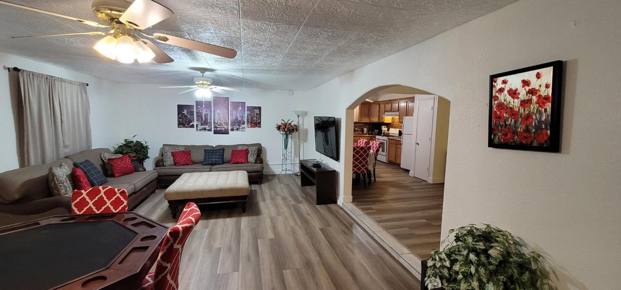 Vacation Home 3.5 Mi To Strip/Dt/Outlt Up To 8 Gst ลาสเวกัส ภายนอก รูปภาพ