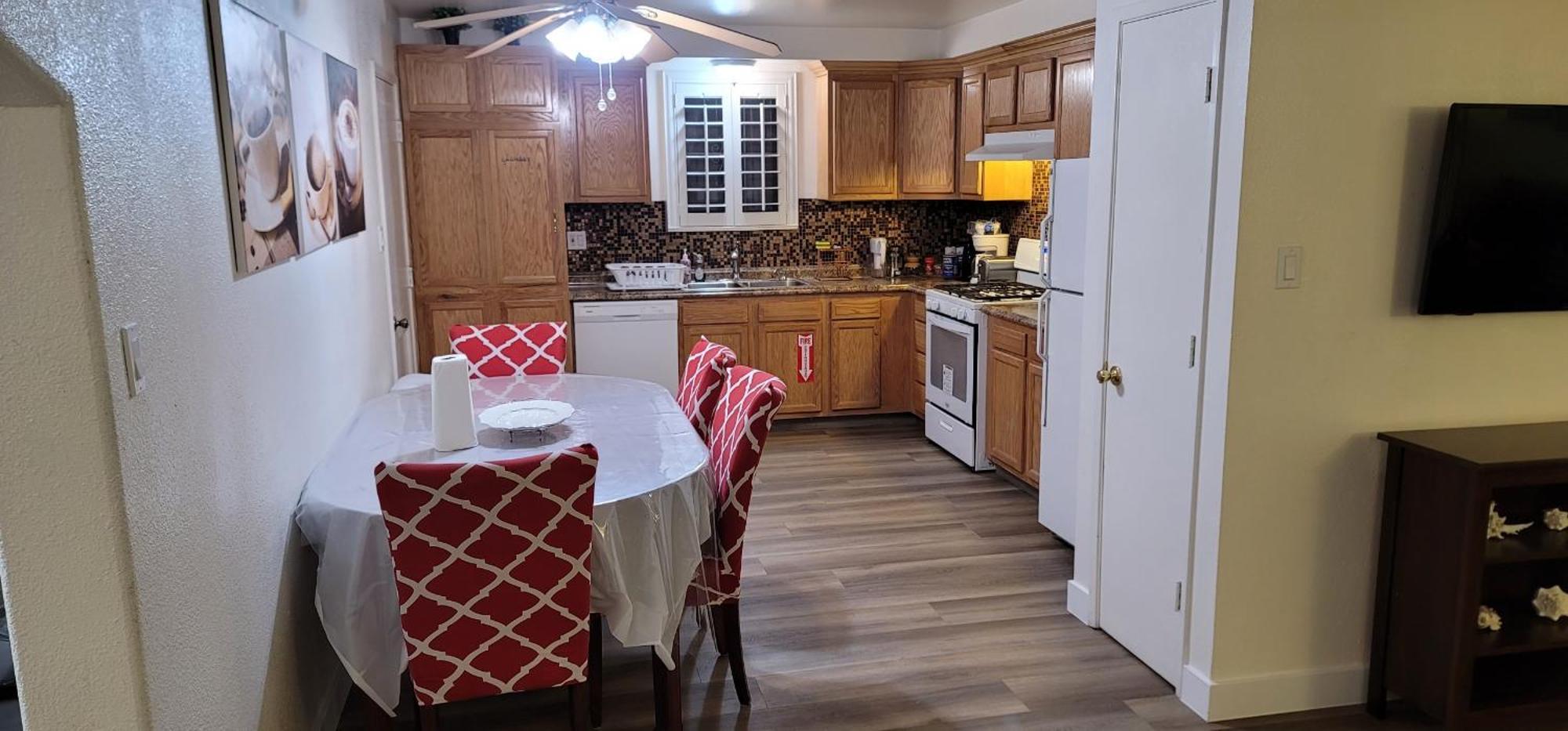 Vacation Home 3.5 Mi To Strip/Dt/Outlt Up To 8 Gst ลาสเวกัส ภายนอก รูปภาพ